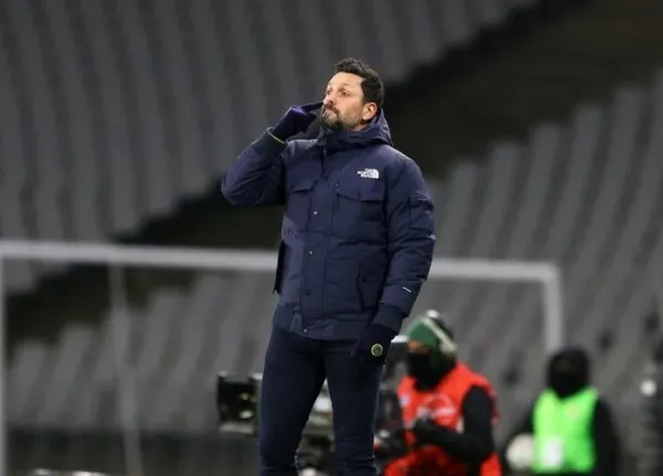 Fenerbahçe yeni hocasını buldu! Erol Bulut gidecek o gelecek