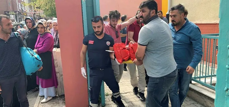 Sultanbeyli'de okulda pencereden sarkan kız kendini boşluğa bıraktı