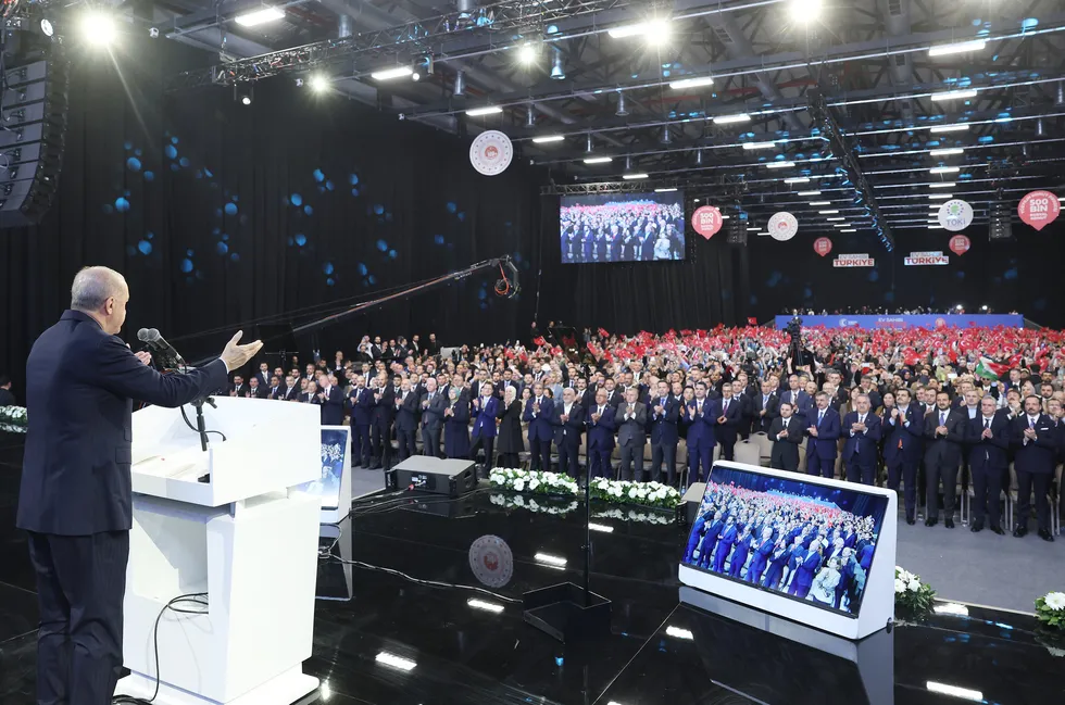 Başkan Erdoğan'dan megakente tarihi çağrı: İstanbul'un tek çözümü kentsel dönüşümdür - 1