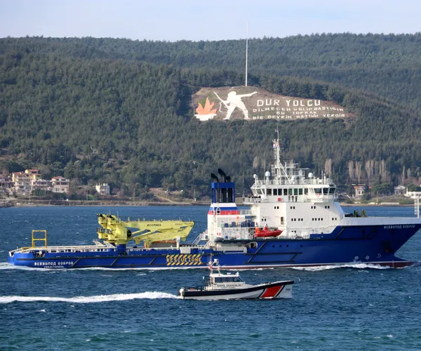 Çanakkale Boğazı'nda hareketli anlar! - 3