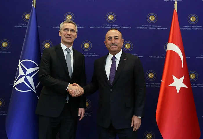 Bakan Çavuşoğlu'ndan Macron'a sert tepki: Rusya ile ilişkimiz Fransa Cumhurbaşkanının ayıracağı kadar zayıf değil! - 3