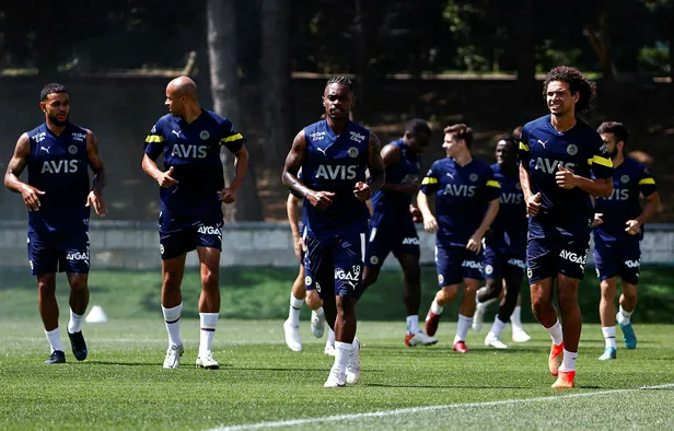 dinamo-kiev-fenerbahce-maci-canli-izle-2022-dinamo-kiev-fb-maci-hangi-kanalda-sifreli-mi-sifresiz-mi-1658319257208.jpg Dinamo Kiev Fenerbahçe maçı canlı izle: 2022 Dinamo Kiev FB maçı hangi kanalda, şifreli mi, şifresiz mi? - 5