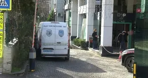 Vahşet! Babasını defalarca bıçakladı