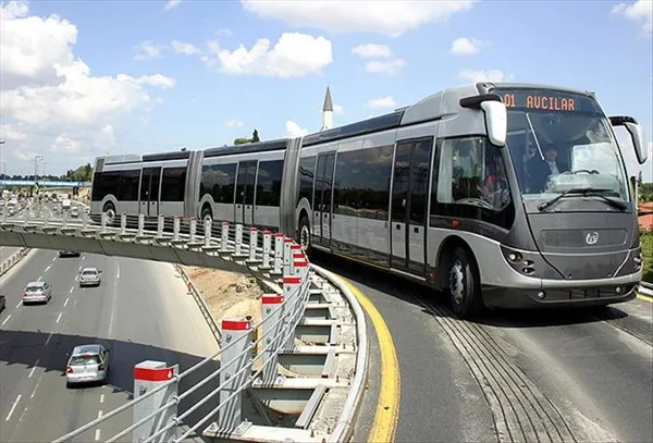 30 Ağustos toplu taşıma bugün ücretsiz mi? 30 Ağustos Zafer Bayramı otobüsler bedava mı? İETT, İZBAN, Başkentray, marmaray, metro, metrobüs...