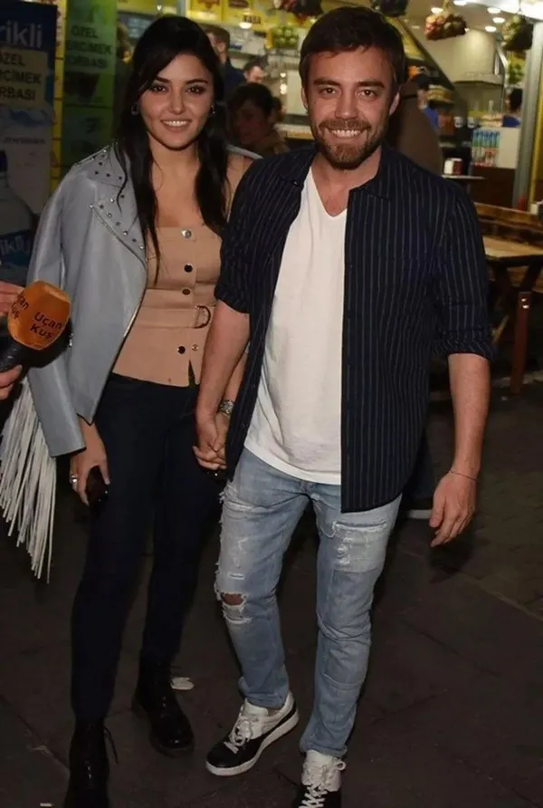 Murat Dalkılıç Hande Erçel’in yakın arkadaşıyla aşk yaşamaya başladı