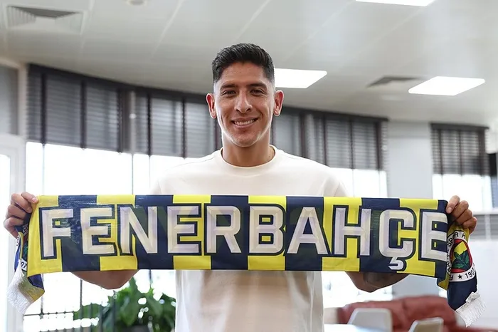 yeni-transfer-edson-alvarez-aciklamalarda-bulundu-fenerbahce-icin-her-seyimi-verecegim-1756142282784.jpeg FOTOĞRAF (İHA)