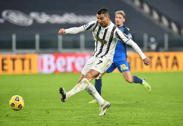 Juventus Udinese'yi Cristiano Ronaldo'nun golleriyle farklı yendi - 3