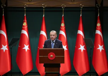 Başkan Erdoğan'dan CHP lideri Kılıçdaroğlu'na "kaçacaklar" tepkisi! Tankların arasından kaçan kim?