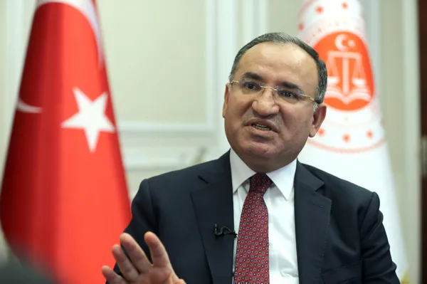 Son dakika: Adalet Bakanı Bekir Bozdağ'dan "kadına şiddet ve çocuk istismarı" genelgesi - 2