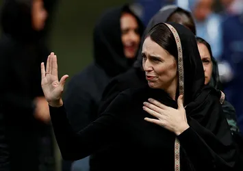 Yeni Zelanda Başbakanı Ardern, Covid-19 önlemlerine uymayanlara "aptal" dedi