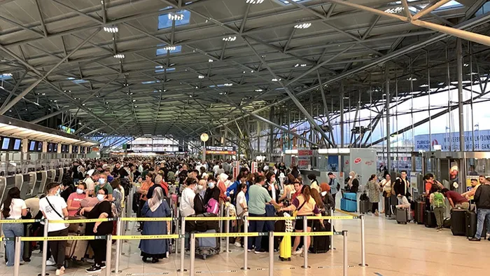 Avrupa'daki havalimanlarında personel eksikliği THY uçuşlarını da etkiliyor - 2