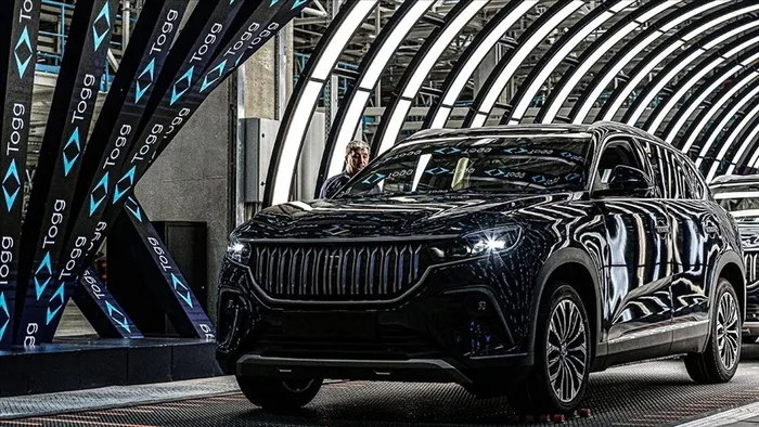 Almanya’ya ilk Togg’lar teslim edildi: İlk partide 100 araç gitti