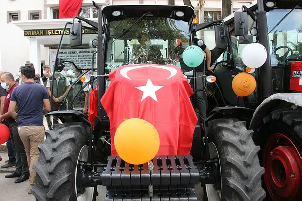 20 traktör hak sahiplerine verildi - 3