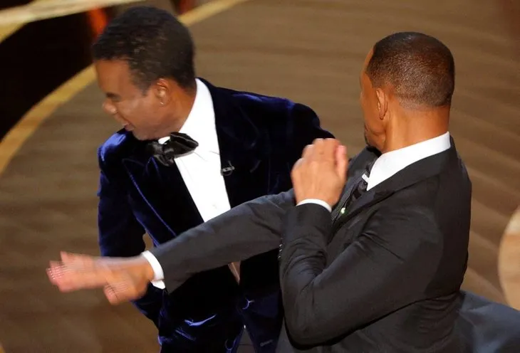 Oscar töreninde sunucu Rock’ı tokatlayan Will Smith özür diledi!