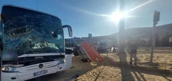 Kırıkkale'de yolcu otobüsü ile traktörün çarpıştığı kazada 4 kişi yaralandı