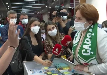 Her şehirde vatandaşın tepkisini alan Akşener'in Samsun'da zor anları: Cumhurbaşkanımızı niçin Netanyahu'ya benzettiniz?