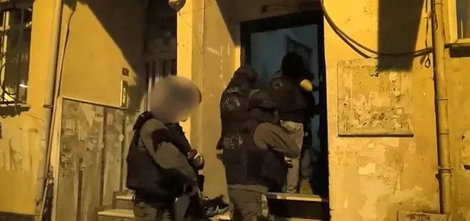 HDP binası terör örgütü PKK’nın deposu çıktı! Çok sayıda poster ve doküman ele geçirildi