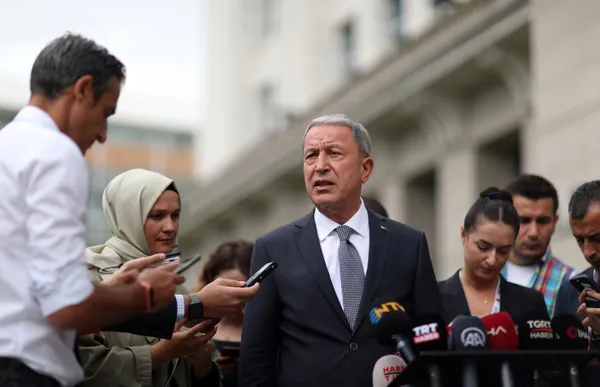 Son dakika: Milli Savunma Bakanı Hulusi Akar’dan Yunanistan’a tepki