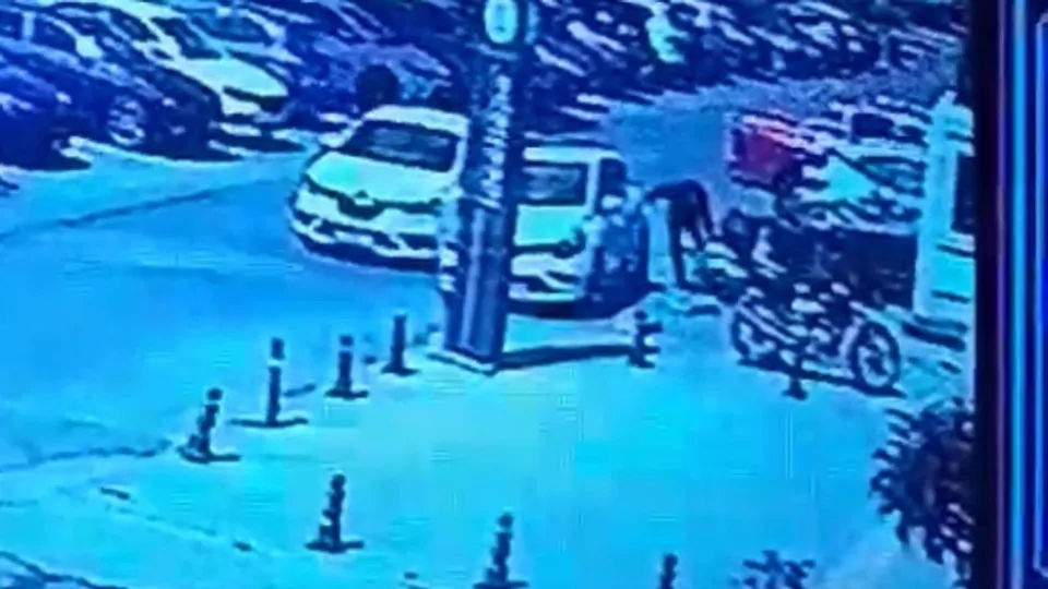 Pusu kurup 9 milyon çaldılar! Gaspçının düşen ayakkabısı yakalattı