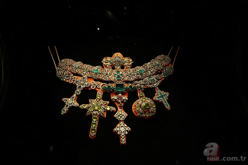 Louvre Müzesi'ni soyan hırsız ünlü çıktı! 9