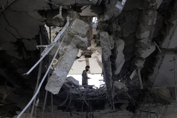 Katil İsrail kana doymuyor! Refah’a karadan saldırı sinyali | Mahalleler boşaltılıyor | QR kodlu harita yayımladılar