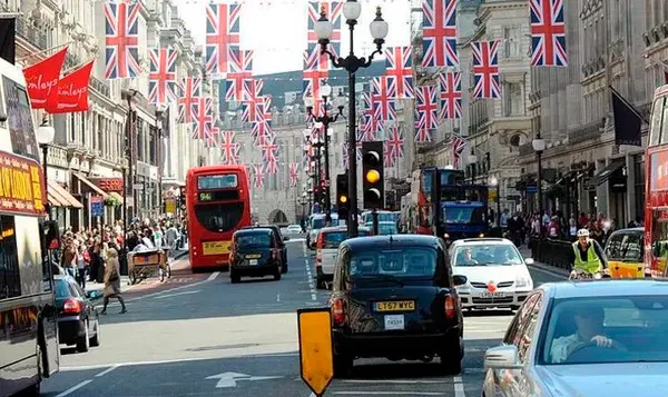 Avrupa’da ekonomik kriz büyüyor! İngiltere’de gıda fiyatları 45 yılın en sert artışını yaşadı