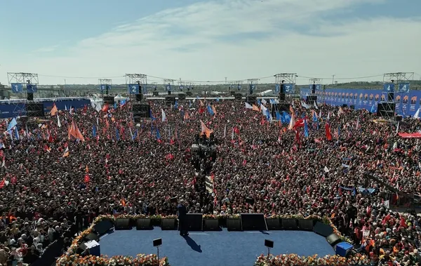 yeniden-buyuk-istanbul-mitingi-baskan-erdogandan-onemli-aciklamalar-1711284465184.jpeg Başkan Erdoğan İstanbul mitinginde konuştu: İstanbul'u CHP zulmünden kurtarmalıyız | Sağlam aday sağlam adam: Kurum ile yeni bir dönemi başlatacağız - 4