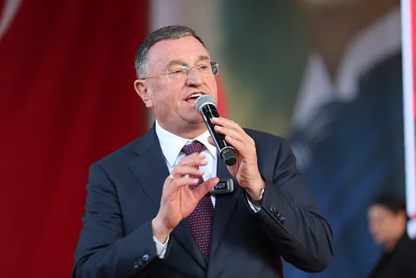 CHP’de Lütfü Savaş’tan itiraflar! Adaylık sürecinde genel merkeze tehdit: Aday yapmazsanız bağımsız girer kazanırım