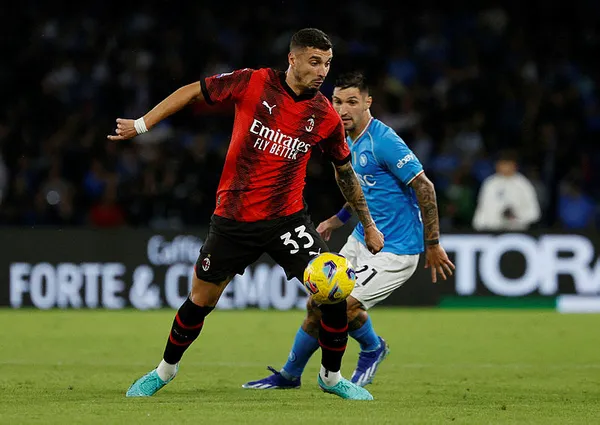 Son dakika: Fenerbahçe Boşnak futbolcu Rade Krunic ile prensipte anlaştı