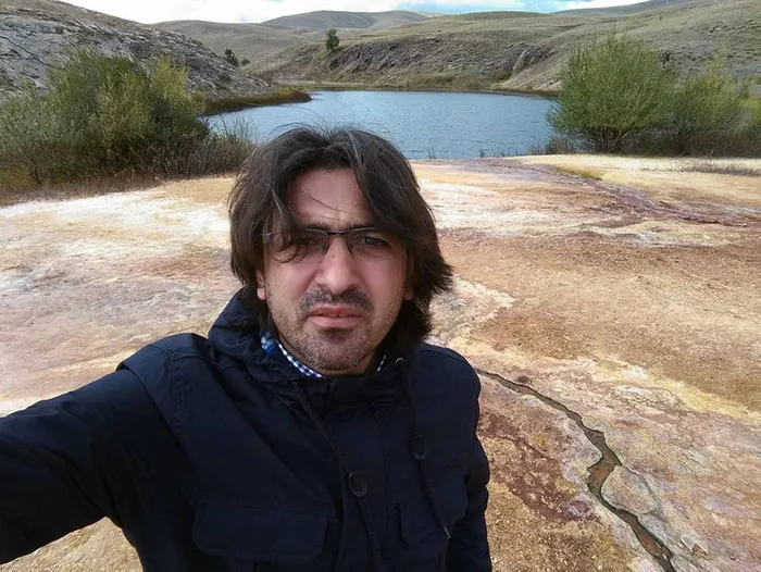 Gazeteci görev başındayken uçuruma yuvarlandı - 1