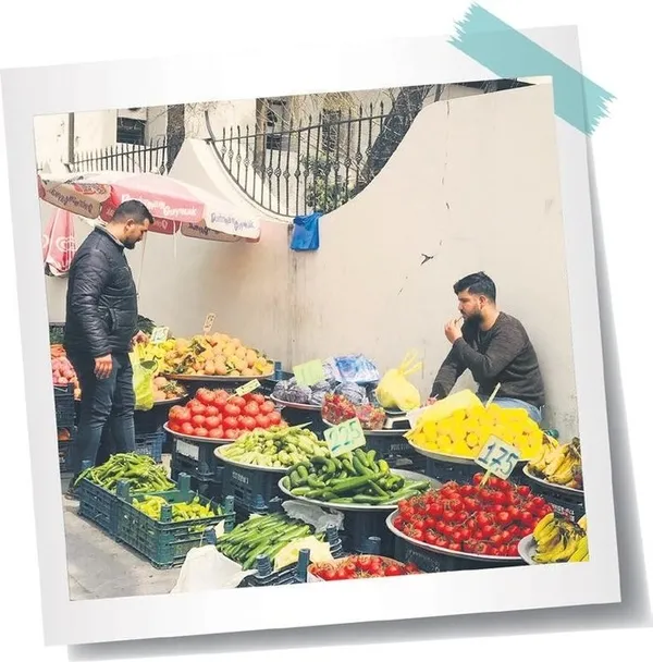 kahramanmarasta-dukkanlar-birer-birer-kepenk-aciyor-esnaf-kararli-yeniden-ayaga-kalkacagiz-1679637496866.jpeg Kahramanmaraş’ta dükkanlar birer birer kepenk açıyor! Esnaf kararlı: Yeniden ayağa kalkacağız - 9