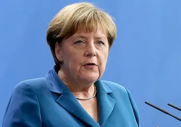 Almanya Başbakanı Merkel: Darbe girişimini en sert şekilde kınıyorum