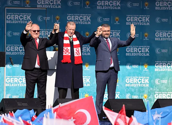 Başkan Recep Tayyip Erdoğan’dan Özgür Özel’e bedelli askerlik tepkisi: Zihniyet bozukluğunun işareti