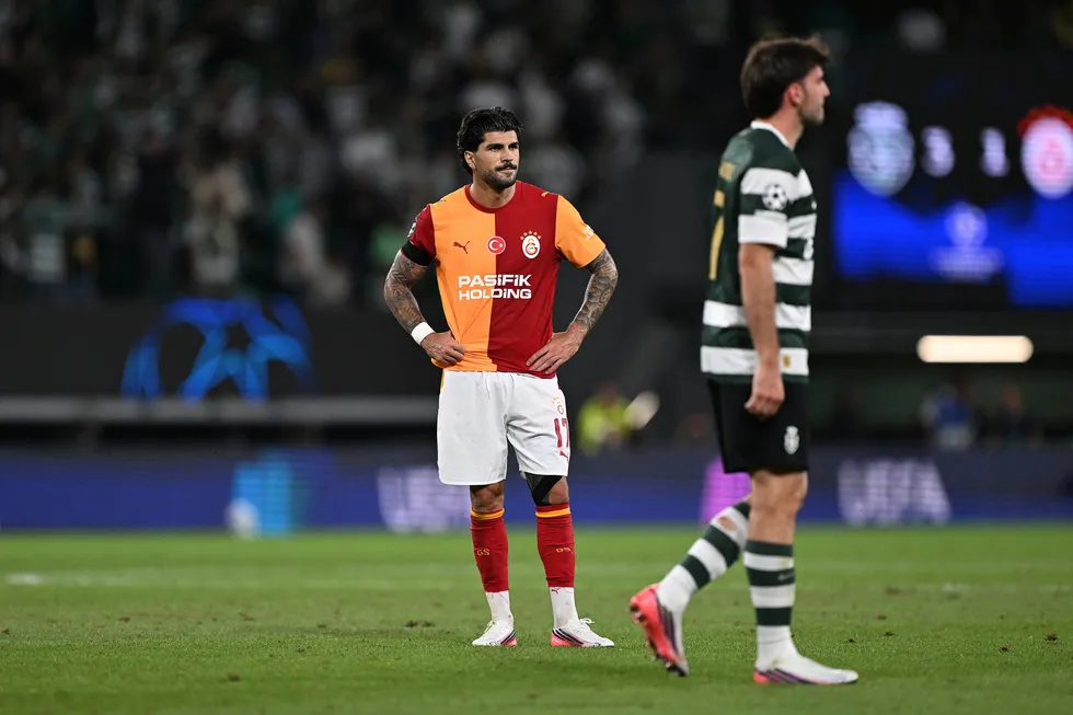 1789041912752.jpg Galatasaray'ın Sporting mağlubiyeti Portekiz basınında yer buldu - 2