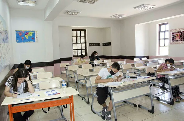 Yüz yüze eğitim için flaş açıklama! 1 Haziran’dan sonra okullar açılacak mı? İlkokul, ortaokul ve liseler...