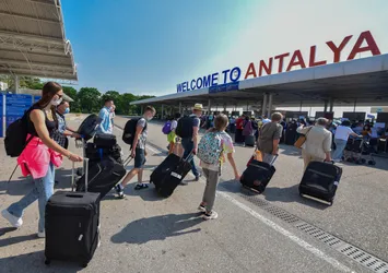 Antalya'ya turist akını! 1 milyonu aştı