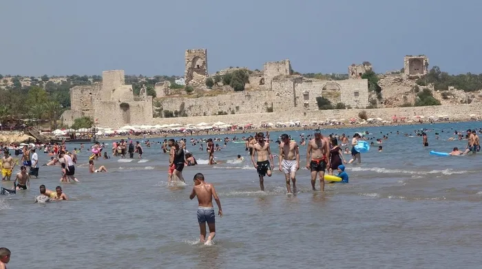 1718779163214.jpeg Ne Antalya ne de Bodrum! Yüz binler o ile akın etti oteller doldu taştı - 1