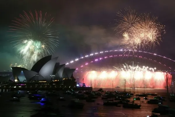 Dünya yeni yıla merhaba diyor! Yeni Zelanda 2023 yılına giriş yapan ilk ülke oldu