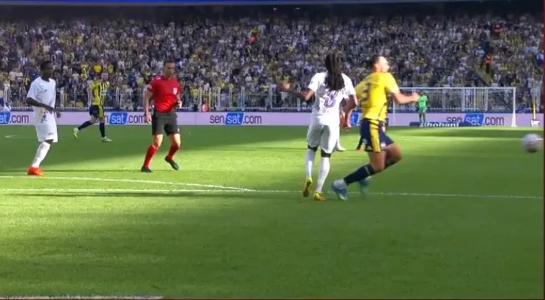 super-ligde-6-haftanin-var-kayitlari-aciklandi-1790012056091.jpg Süper Lig'de 6. haftanın VAR kayıtları açıklandı - 2