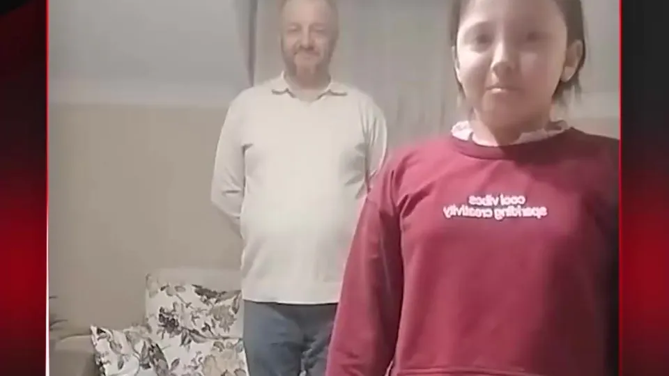 ATTIĞI HER ADIMDA BABASINA BAKTI