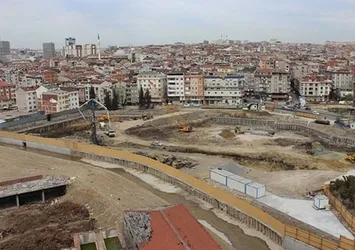 Zeytinburnu’na dev buz pisti geliyor