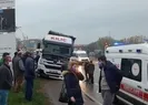 Kocelide tır durağa daldı! Kaza anı anbean kameraya yansıdı