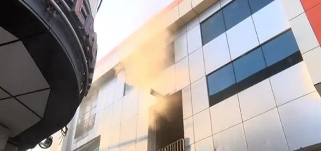 İstanbul’da ham madde deposunda korkutan yangın! Mahsur kalan işçiler son anda kurtarıldı