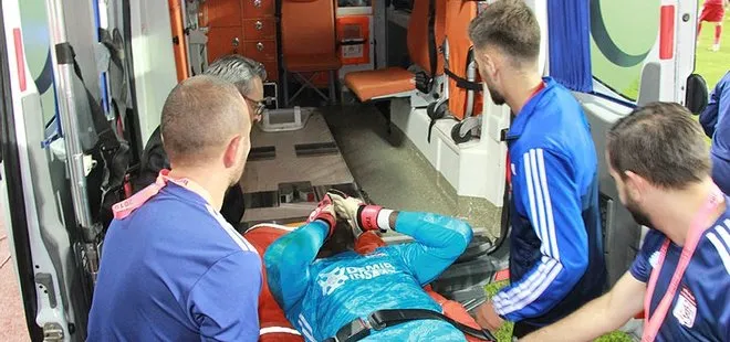 Sivasspor - Beşiktaş maçında şok! Hastaneye kaldırıldı