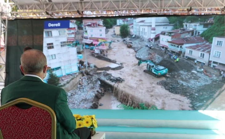 Başkan Erdoğan sel felaketinin yaşandığı Giresun'da! Bölgeyi havadan inceledi