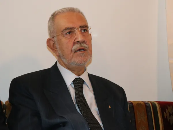 ekrem-demirli-bugun-vefat-eden-omer-tugrul-inanceri-anlatti-mutevazi-bir-hizmetkar-1662319743761.jpg Fikriyat yazarı Ekrem Demirli bugün vefat eden Ömer Tuğrul İnançer'i anlattı: Mütevazi bir hizmetkâr - 4