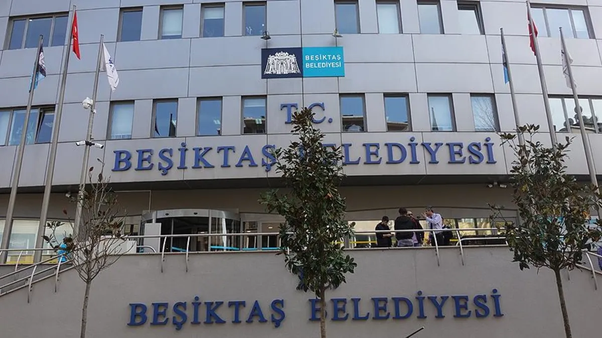Beşiktaş Belediyesi'ne rüşvet kıskacı! 5 şüpheli gözalında