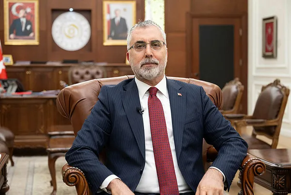 8-ilde-prim-ve-hizmet-belgelerinin-teslim-suresi-uzatildi-calisma-ve-sosyal-guvenlik-bakani-vedat-isikhan-duyu-1692389930436.jpg 8 ilde prim ve hizmet belgelerinin teslim süresi uzatıldı! Çalışma ve Sosyal Güvenlik Bakanı Vedat Işıkhan duyurdu - 3