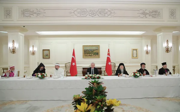 1620360783815.jpg Başkan Recep Tayyip Erdoğan'dan Rumlara eve dönün çağrısı - 4