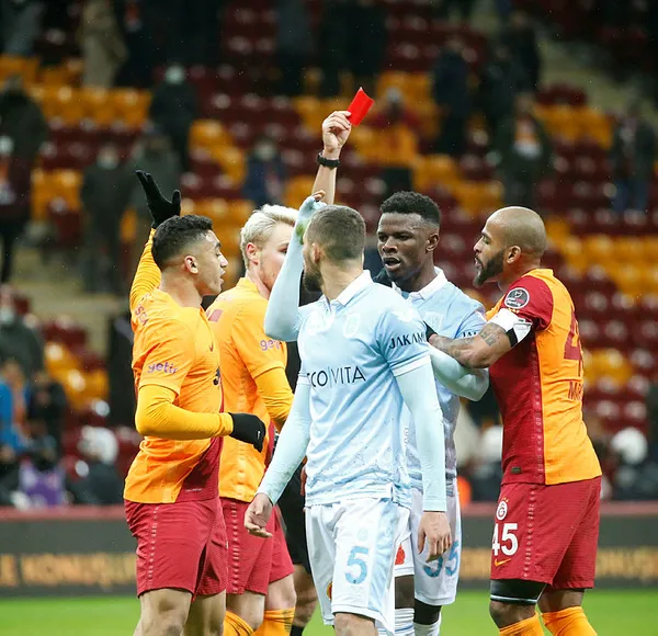 Galatasaray’dan Zorbay Küçük açıklaması: Hakem hatasının ötesinde bir skandal